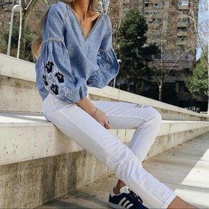 Zara Embroidered Balloon Sleeve Indigo Linen Floral Embroidery Blouse V-Neck Top